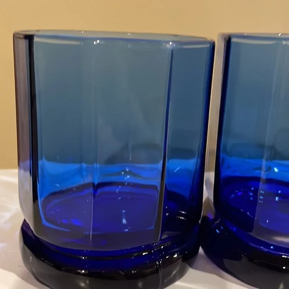 Cobalt blue drinking glasses - Picture 2 of 3
